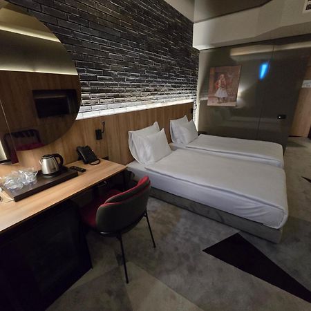 Hotel Vojvoda Putnik Vranje Esterno foto