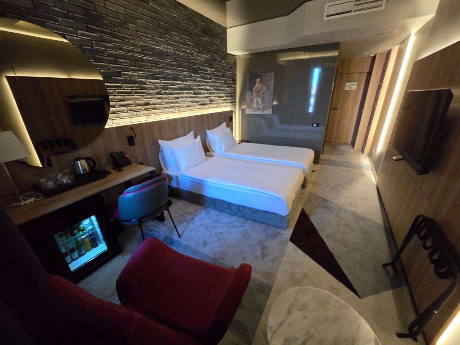 Hotel Vojvoda Putnik Vranje Esterno foto