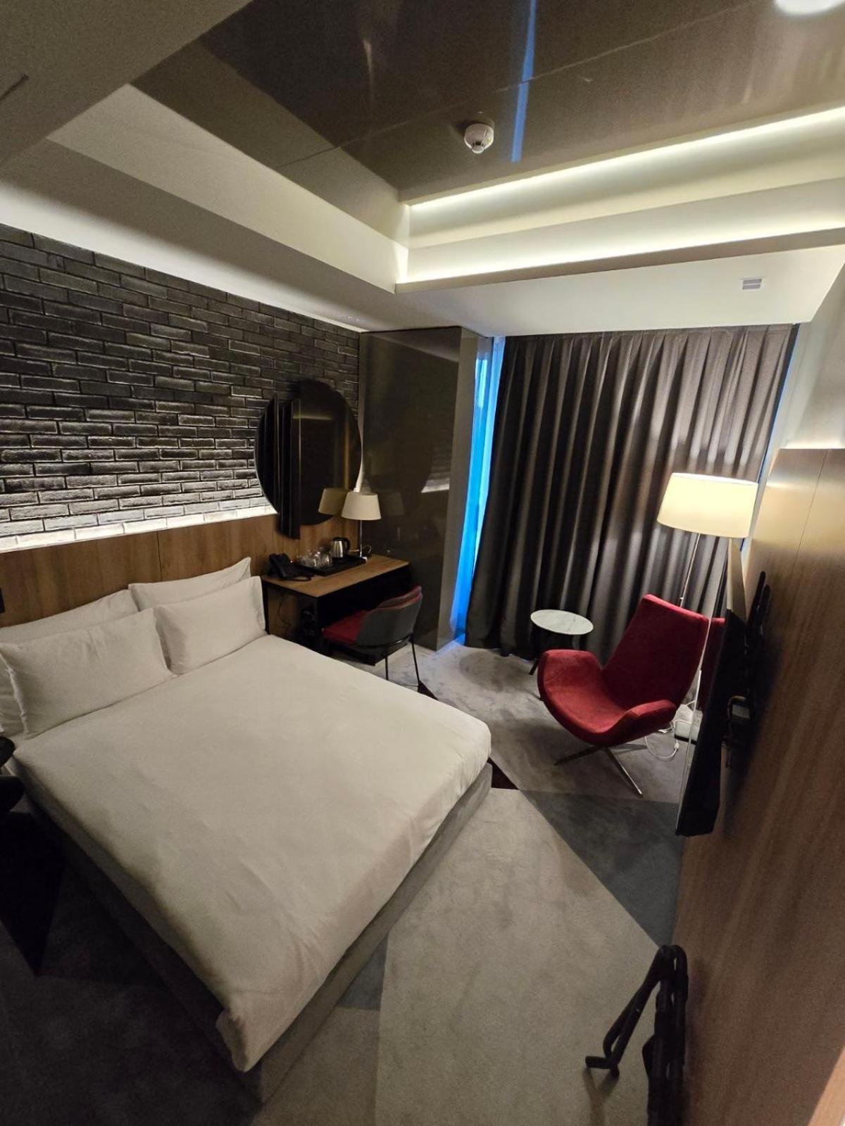 Hotel Vojvoda Putnik Vranje Esterno foto